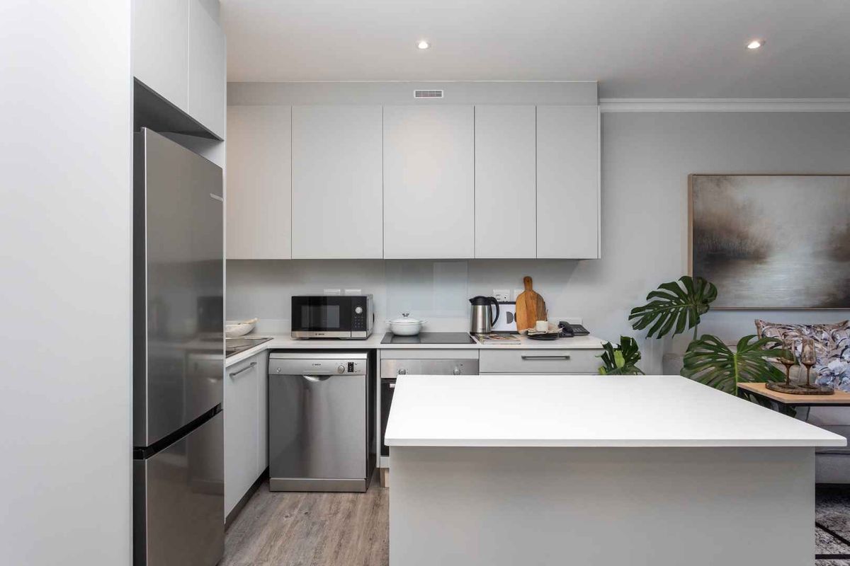 Retirement unit for over 65's - Val de Vie Evergreen Luxury Suites set in the heart of the safest estate in Africa - Photo 5