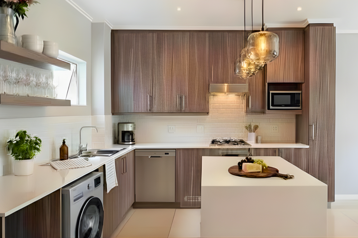 Luxury Living in Prestigious Morningside – Stylish 1-Bedroom Apartment - Photo 2