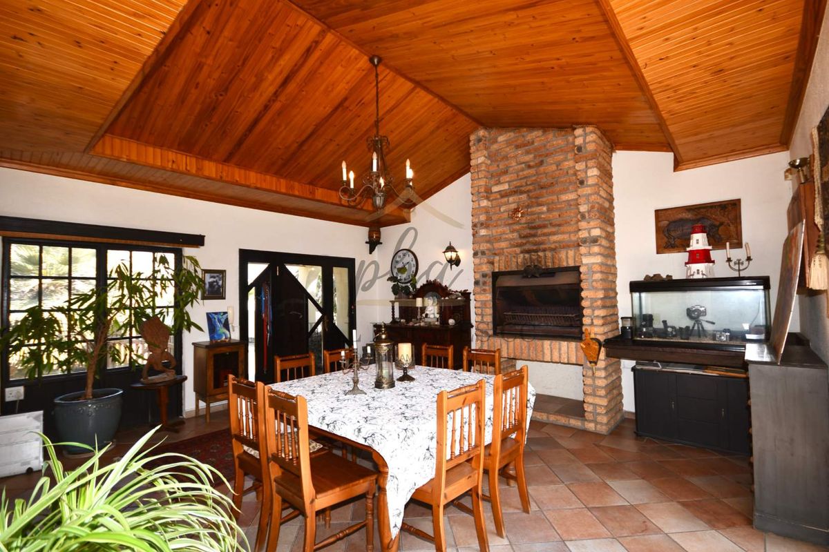 Welcome to One of Swakopmund’s Finest German-Style Homes! - Photo 4
