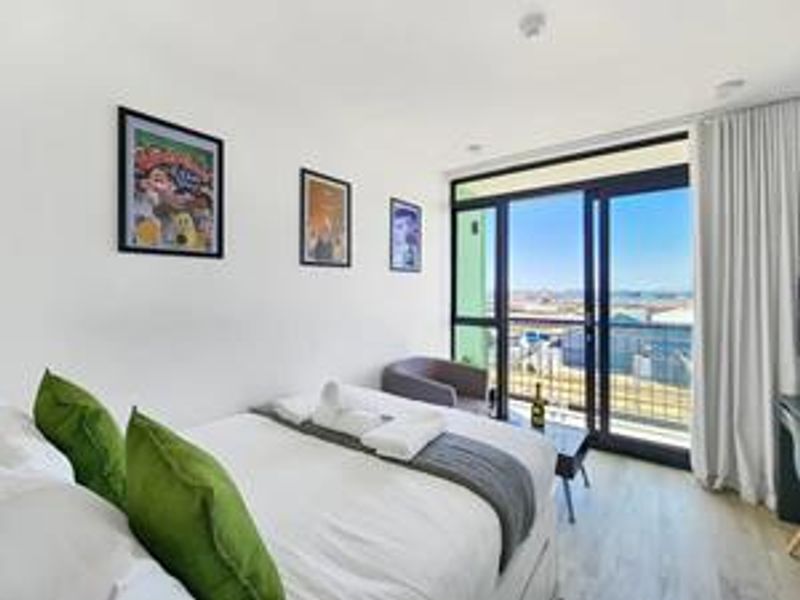 Studio Apartment with Iconic Mountain Views – For Sale | 1 on Albert, Woodstock, Cape Town - Photo 7