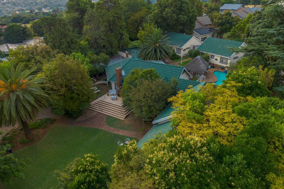 Prime Multi-Dwelling Estate: Invest & Earn! - Photo 2