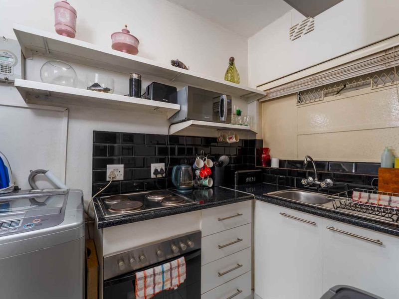 Studio Apartment | Trafalgar Centre, Foreshore Excellent Airbnb & Investment Opportunity – Cape Town - Photo 9