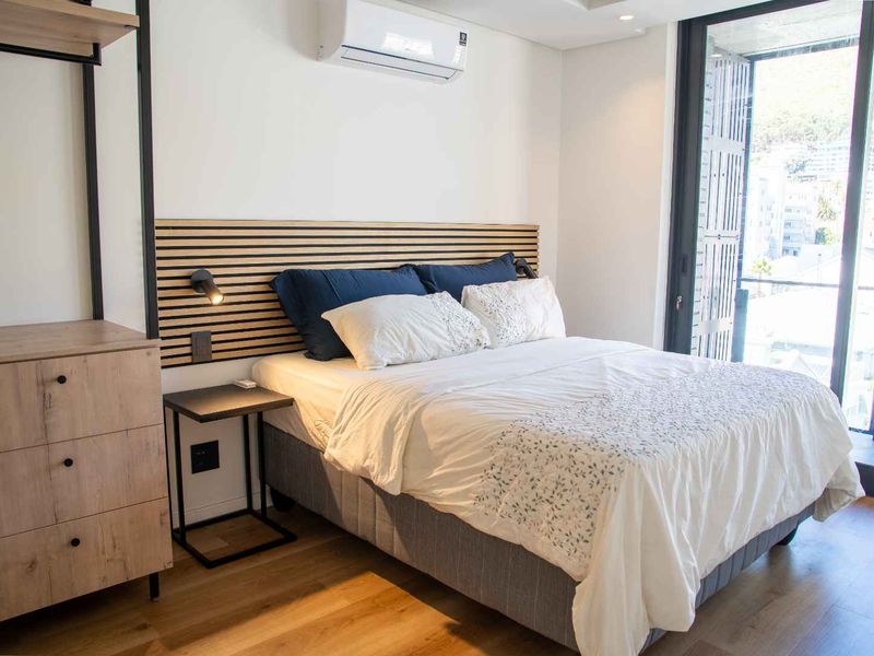 Spacious one bedroom at Station House - Photo 8