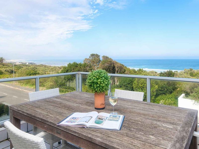 Prime Coastal Escape - Photo 1