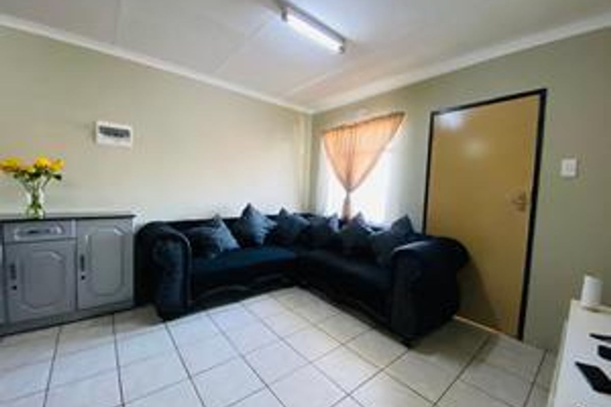 Modern 2 Bedroom Apartment in the heart of Sky City - Photo 3