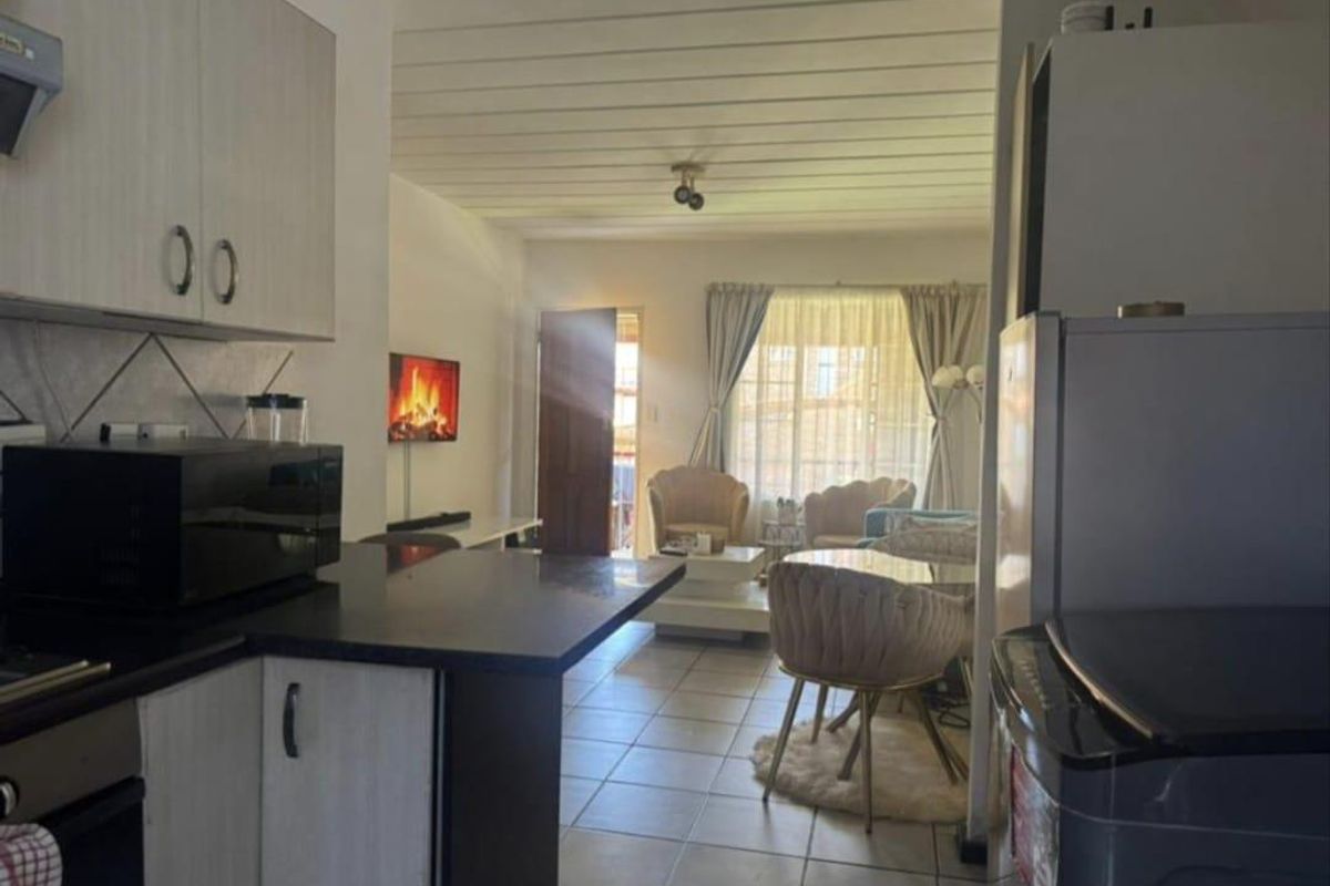 2 Bedroom House For Sale! - Photo 5