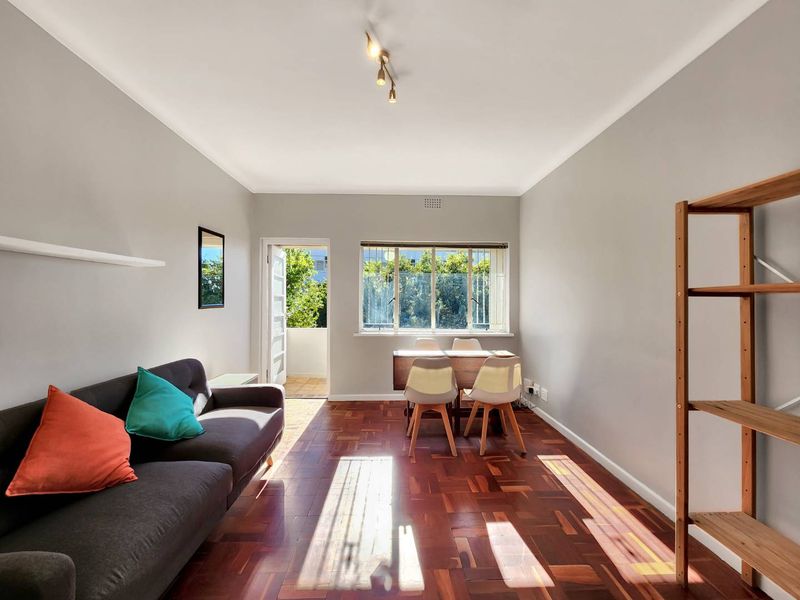 Fabulous flat just off Kloof Street - Photo 4