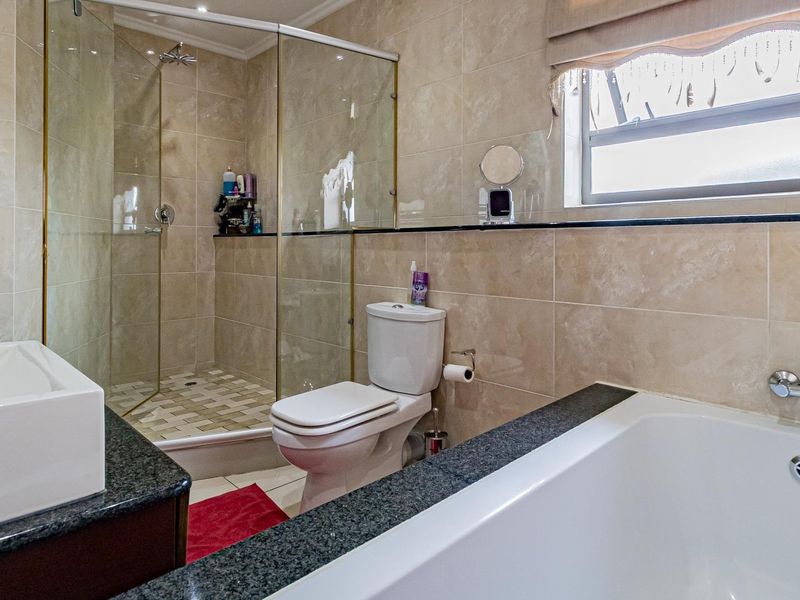 Spacious 3bedrooms House for sale - Photo 10