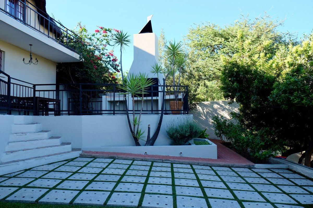 Eros- For Sale- N$6 250 000 - Photo 2