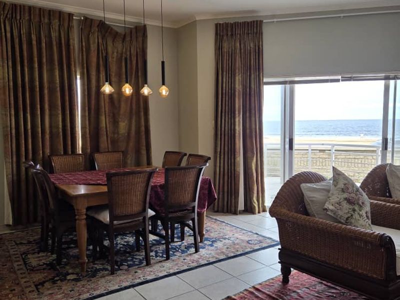 3 Bedroom Townhouse for Sale in Vogelstrand, Swakopmund - Photo 2