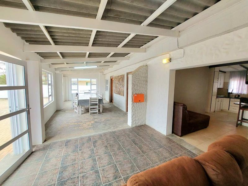 Rudi's Self-Catering House with Flat - Photo 3