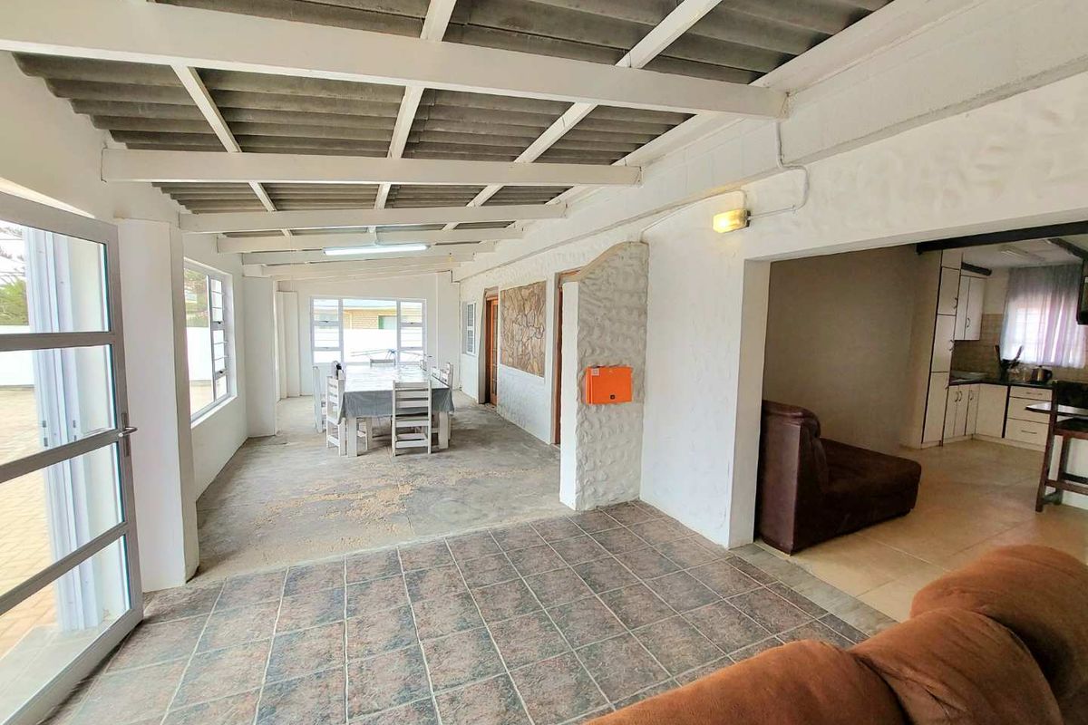 Rudi's Self-Catering House with Flat - Photo 3