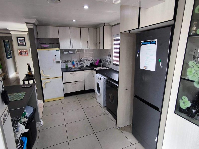 Space Galore! - Photo 7