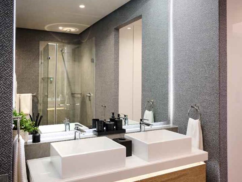 Exquisite 2-Bedroom Apartment in City Center, Steyn City - Photo 5