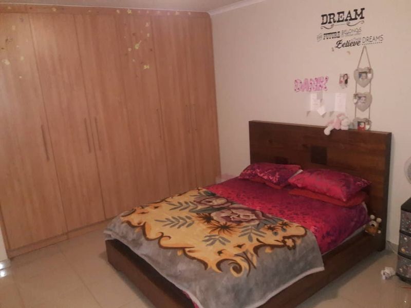 Situated in an area of high prices homes - Photo 8