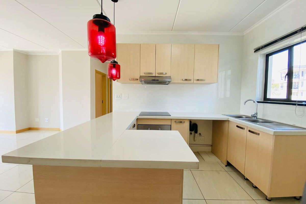 A Luxurious 2 Bed Apartment for Sale in Summerset - Photo 4