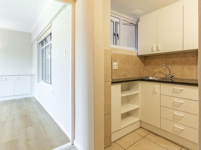 Exclusive One-Bedroom Life Rights Opportunity in Rondebosch - Photo 7