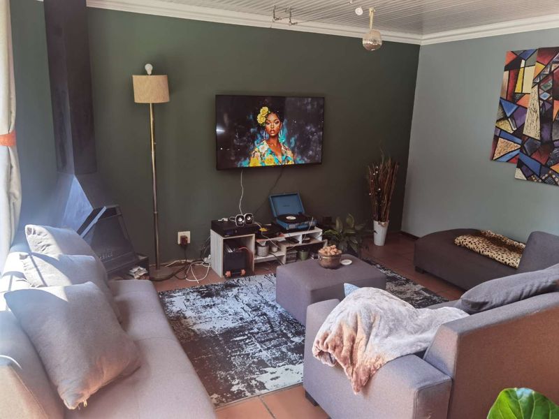 Low maintenance double storey townhouse - Photo 7