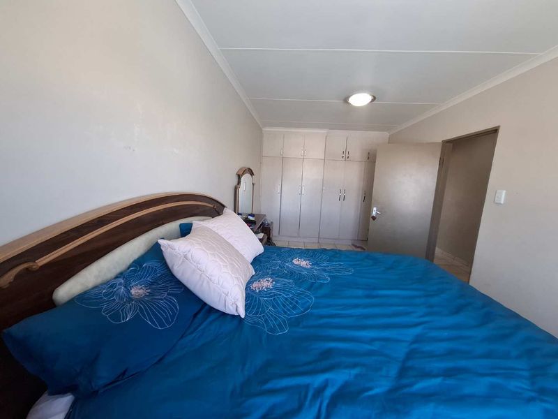 This is spacious 3-bedroom double-storey /duplex🔥 - Photo 10