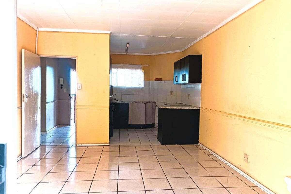 Bright 1-Bedroom Flat with Balcony - Photo 4