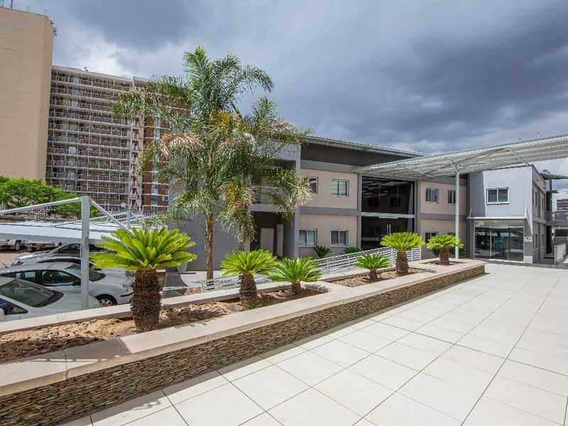 Prime Office Space in Windhoek CBD - Photo 6