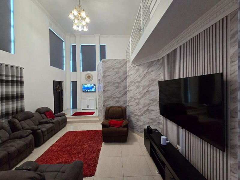 Distinguished Escombe Residence with Premium Amenities - Photo 6