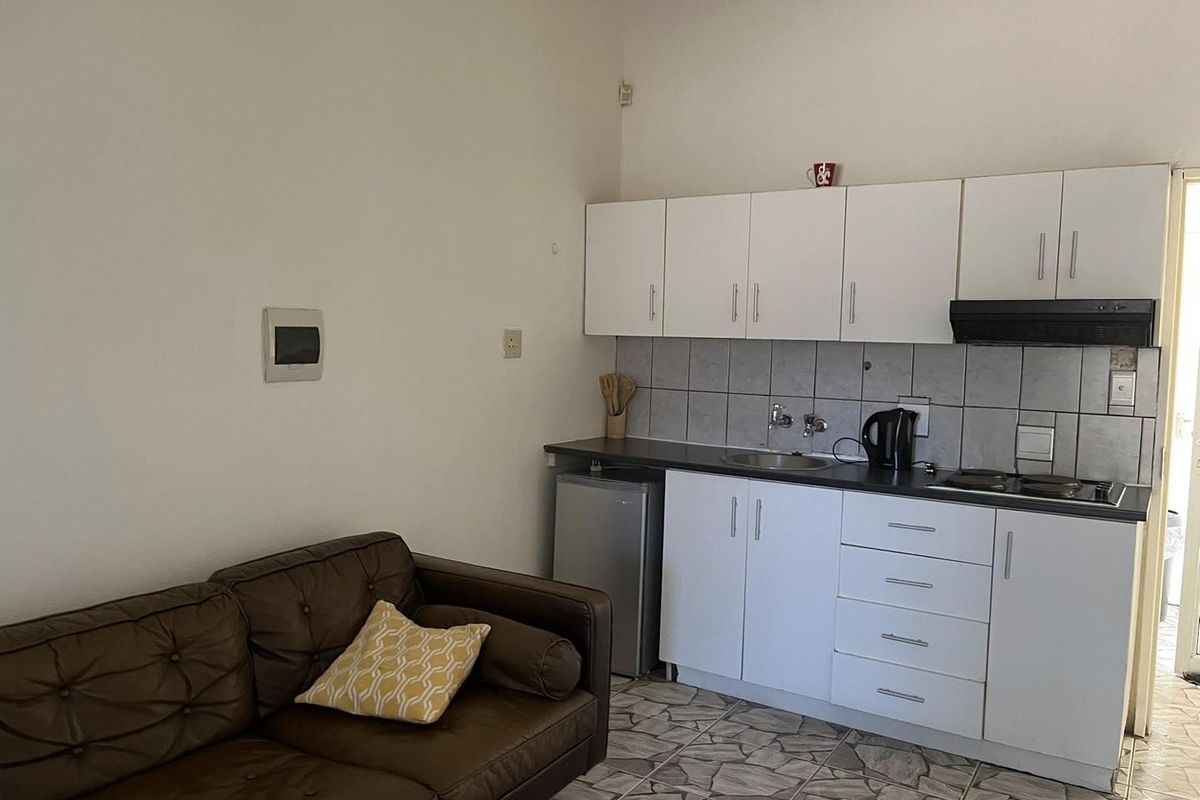 Fully furnished one bedroom apartment to rent in Hochlandpark -short terms - Photo 3