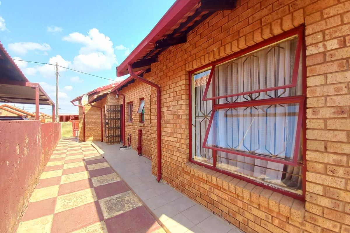 Three bedrooms house for sale in Block WW - Photo 3