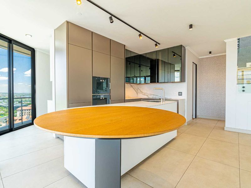 Luxury Above All - Photo 3