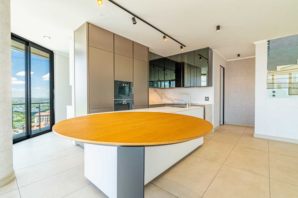 Luxury Above All - Photo 3