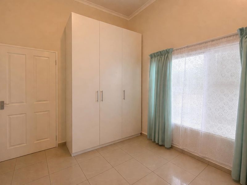 2 Bedroom Townhouse for Sale in Kleine Kuppe - Photo 7