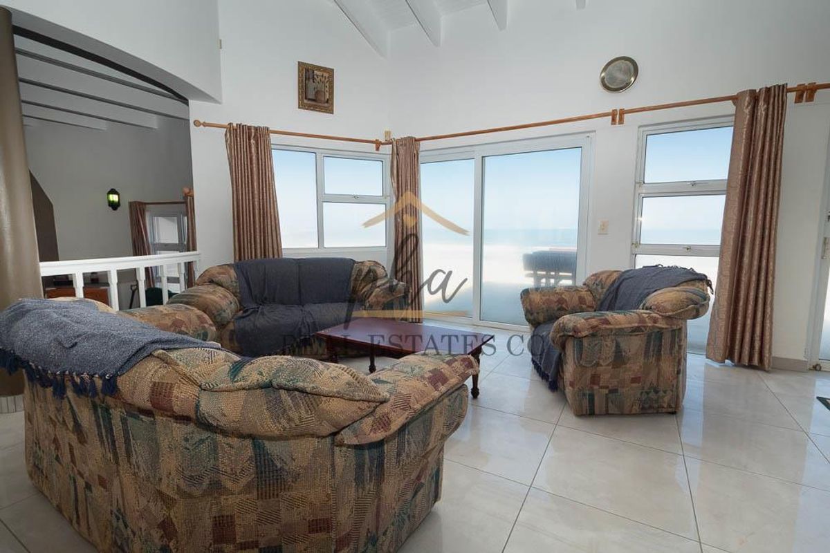 BEACHFRONT Living in Ext 6, Henties Bay - Photo 4