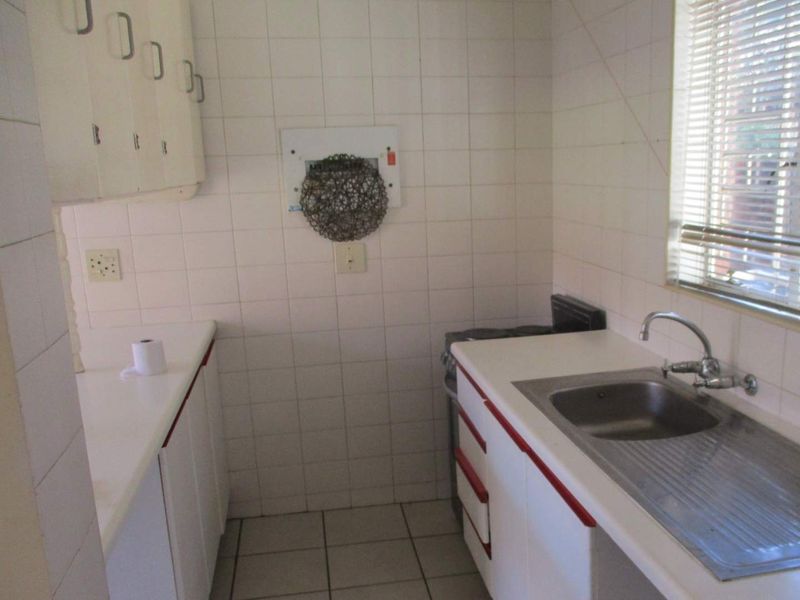 A 1 BEDROOM DUPLEX TO RENT IN PIERRE VAN RYNEVELD - Photo 3