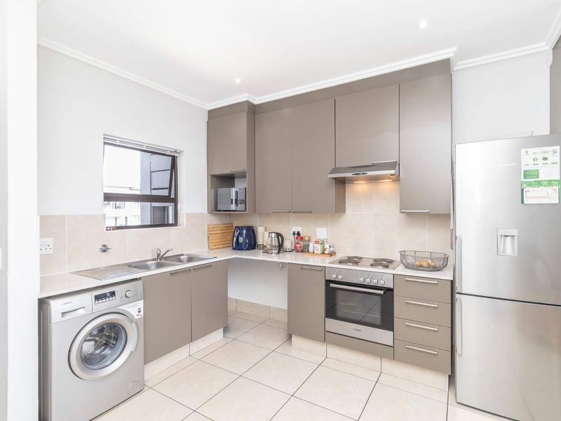 Amazing views and stylish apartment in Barbeque Downs - Photo 5