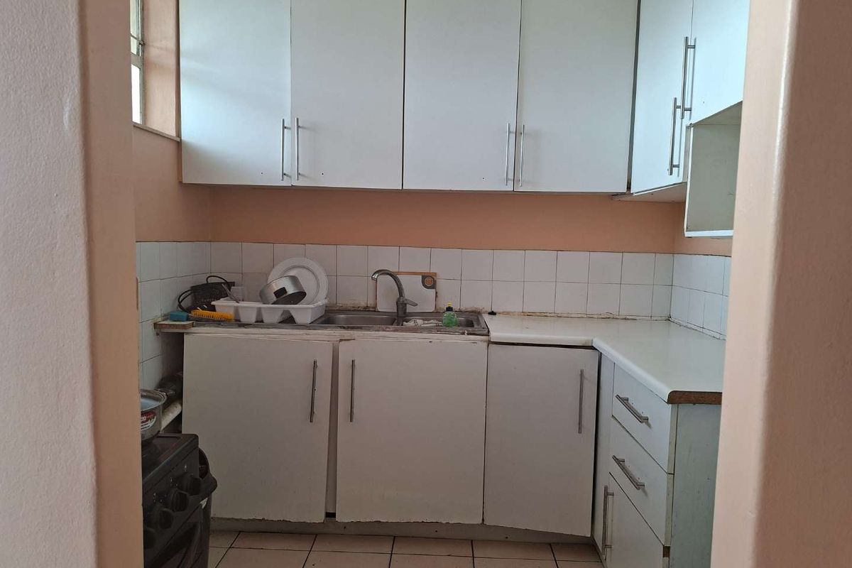 Partitioned 3 Bedroom Apartment for Sale ideal for investment and small family - Photo 4