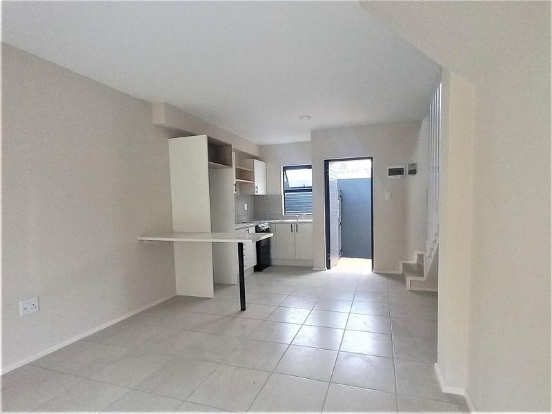 FOR RENT  |  Hillcrest  |  Kings Gate Estate  |  2 Bedroom Duplex - Photo 7