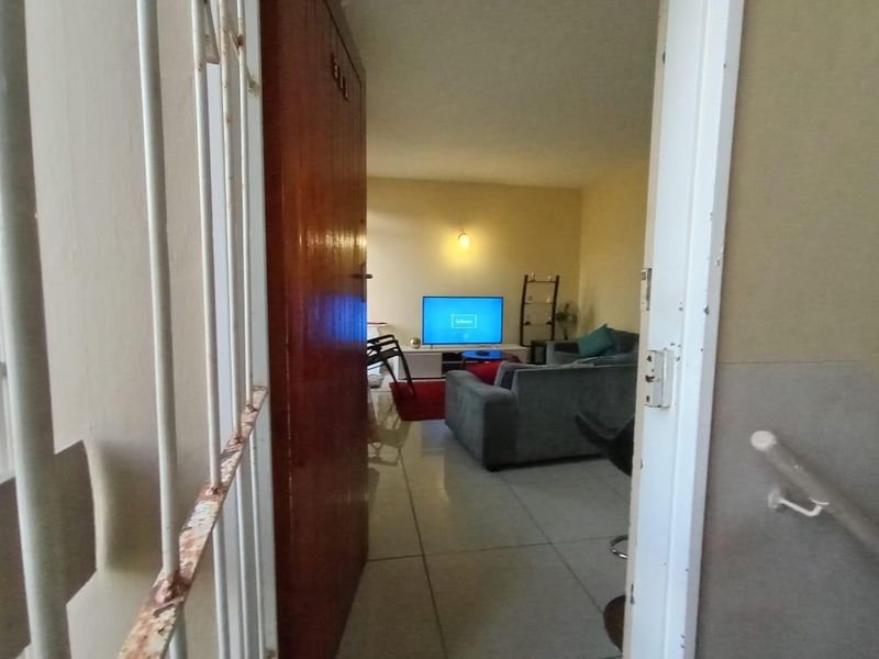 2 Bedroom Apartment for Sale in New Germany - Photo 8