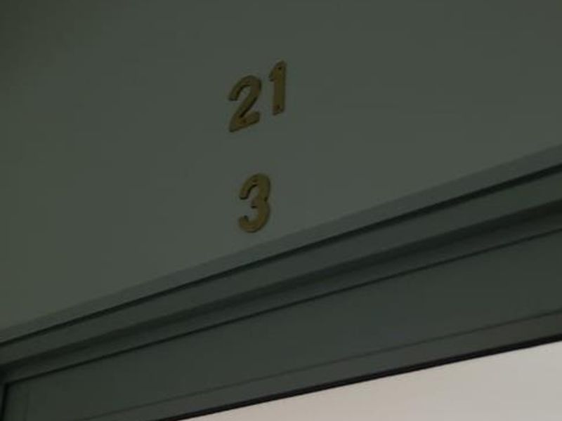 OFFICE / SHOP TO LET - SOUTHERN INDUSTRIAL - Photo 4