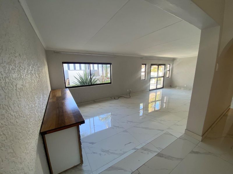 FREESTANDING HOUSE TO LET OLYMPIA - Photo 7