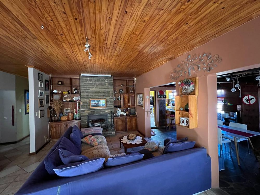 Family Room & Indoor bbq