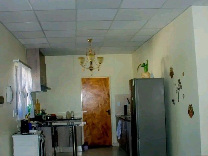 🏡 House for Sale in Ekuku, Oshakati – N$700,000 (Cost Exclusive) - Photo 3