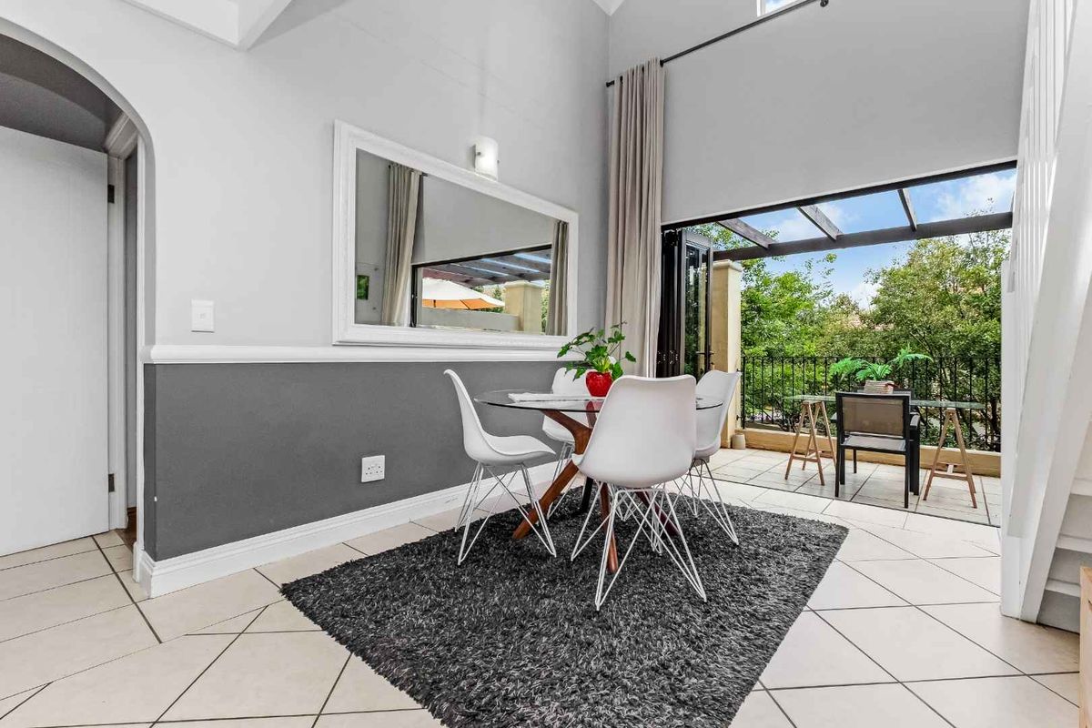 DELIGHTFUL 1 BED 1 BATH LOFT UNIT FOR SALE IN LONEHILL VILLAGE ESTATE - Photo 5