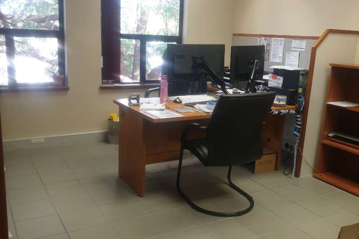 BUILDING FOR SALE - Photo 3