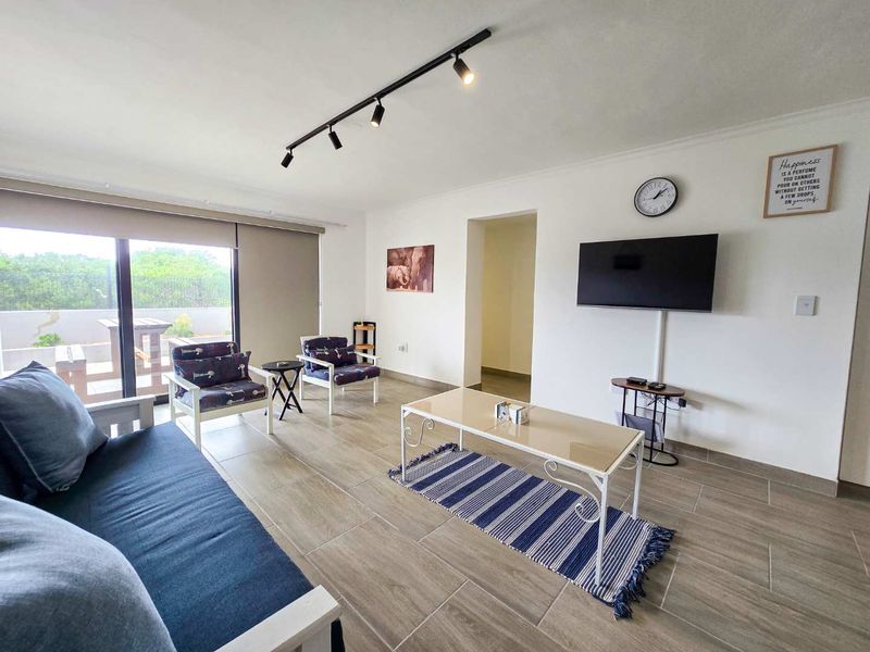 Two bedroom unit for sale in Stilbaai-Wes. - Photo 10