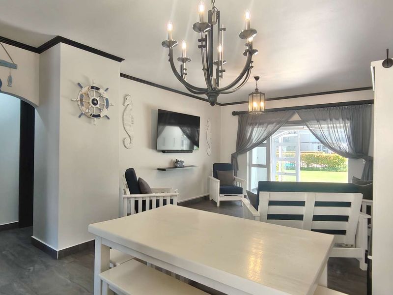 Renovated townhouse awaits in Diaz Beach - Photo 5