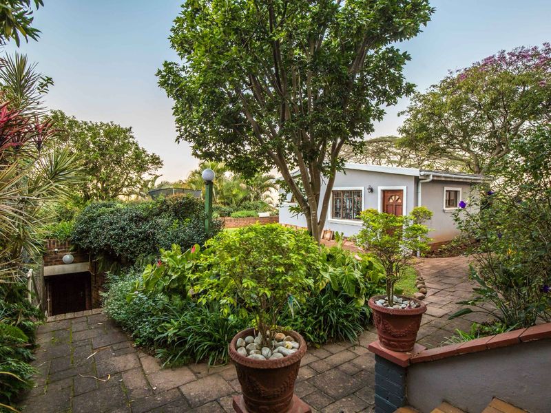 Modern Townhouse - Photo 7