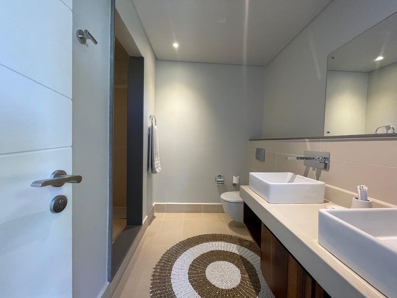 Exceptional Marina Apartment with Breathtaking Mountain Views - Photo 8