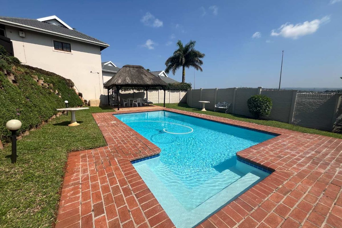 Hendra - Sunningdale 3 Bedroom simplex for Sale - Photo 2