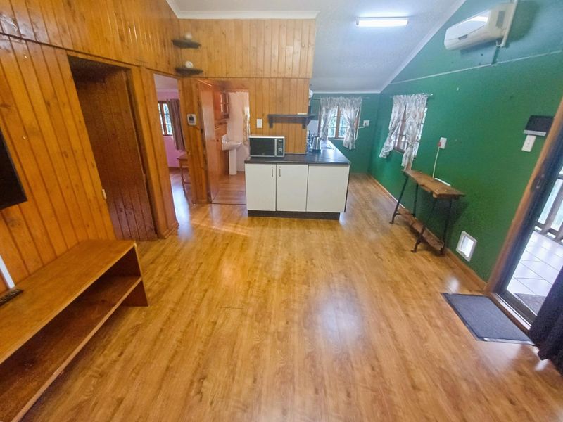 FOR RENT  |  Bothas Hill  |  2 Bedroom Garden Cabin - Photo 3