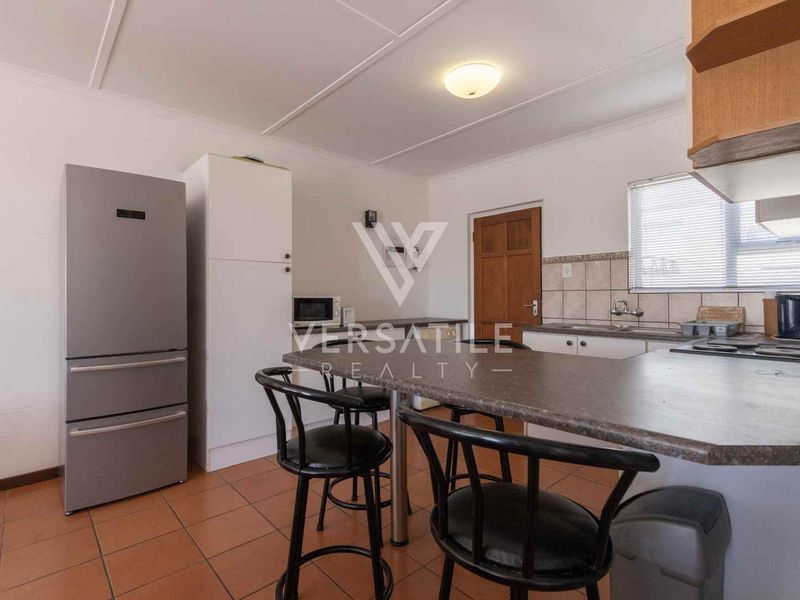 Townhouse For Sale - Photo 3